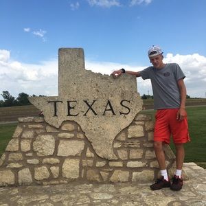 Meet your Posher, Logan